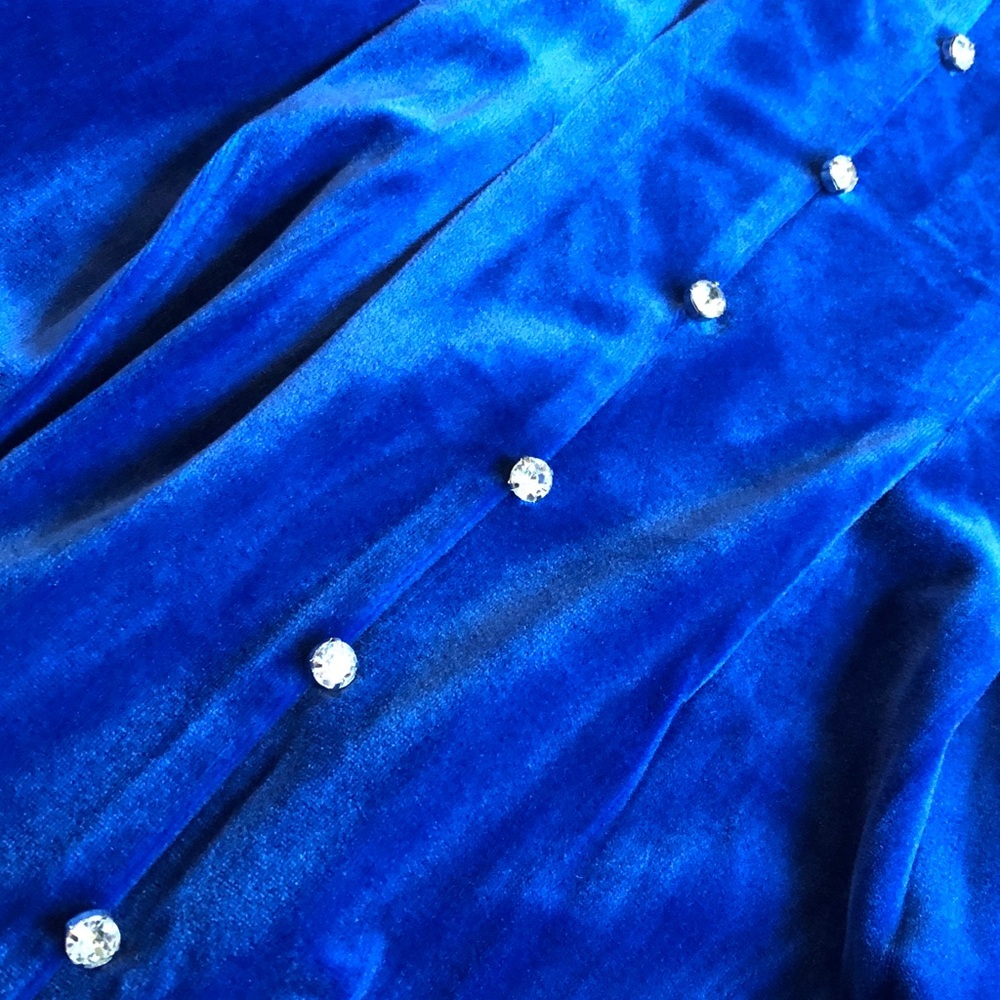 Rowen Avenue Blue Velvet Rhinestone Pleated Stretch Vintage Martha Dress - Picture 4 of 7